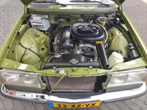 Immagine 44/50 di Mercedes-Benz 230 CE (1982)