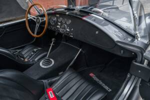 Image 11/16 of AC Cobra 427 (1965)