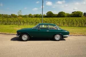 Imagen 43/50 de Alfa Romeo Giulia 1600 Sprint GT Veloce (1968)