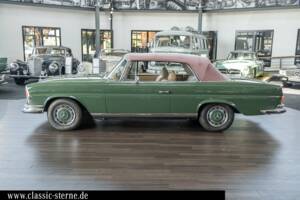 Bild 2/15 von Mercedes-Benz 280 SE 3,5 (1971)