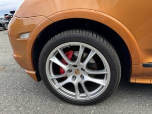 Bild 50/53 von Porsche Cayenne GTS (2008)