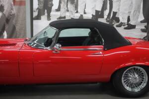 Afbeelding 8/49 van Jaguar E-Type V12 (1974)