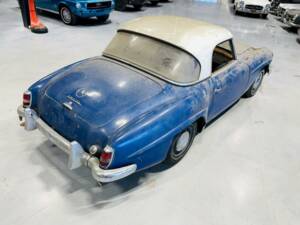 Image 8/36 of Mercedes-Benz 190 SL (1962)