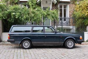 Immagine 9/51 di Volvo 245 Super Polar (1993)