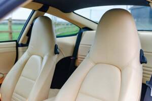 Image 10/17 of Porsche 911 Carrera 4S (2004)