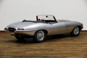 Afbeelding 6/27 van Jaguar E-Type 4.2 (1966)