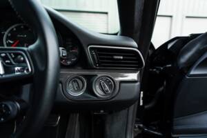 Bild 32/52 von Porsche 911 Turbo S (2017)