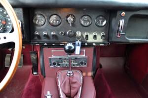 Bild 21/32 von Jaguar E-Type 4.2 (1967)