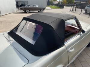 Imagen 7/22 de Mercedes-Benz 280 SL (1969)