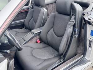 Imagen 6/13 de Mercedes-Benz SL 320 (1996)