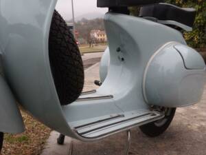Image 12/50 de Piaggio Vespa 125 (1961)