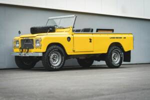 Image 64/98 of Land Rover 109 (1983)