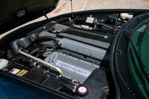 Bild 20/32 von Aston Martin V8 Coupé (1998)