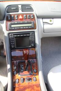 Bild 21/42 von Mercedes-Benz CLK 430 (2002)