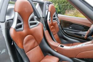 Image 33/50 de Porsche Carrera GT (2005)