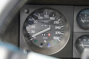 Image 44/50 de Ferrari 365 GT4 2+2 (1974)