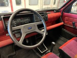 Immagine 9/20 di FIAT Panda 750 (1992)
