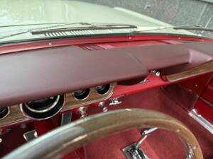 Image 35/50 de Ford Mustang 390 GTA (1966)