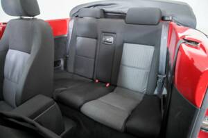 Image 32/50 de Volkswagen New Beetle 2.0 (2006)