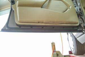 Image 44/50 of Mercedes-Benz 300 TD (1986)