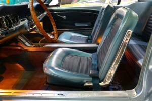 Bild 17/24 von Ford Mustang 200 (1966)