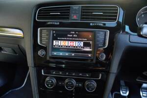 Bild 29/35 von Volkswagen Beetle 2.0 TSI (2017)
