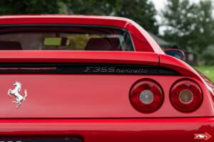 Bild 9/53 von Ferrari F 355 Berlinetta (1996)