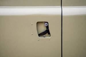 Bild 18/47 von Land Rover 90 (1990)