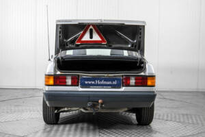 Image 38/50 of Mercedes-Benz 190 E (1986)