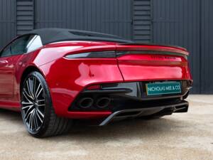 Immagine 38/84 di Aston Martin DBS 770 Ultimate Volante (2023)