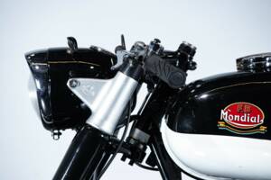 Image 24/50 of Mondial 125 (1961)