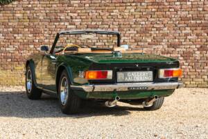 Immagine 6/50 di Triumph TR 6 (1976)
