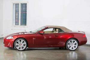 Image 13/20 of Jaguar XK (2010)