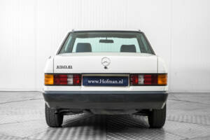 Image 13/50 de Mercedes-Benz 190 D (1985)