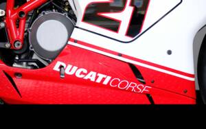 Image 11/98 of Ducati 1098 R (2010)