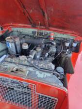 Image 6/54 of Land Rover 109 (1970)