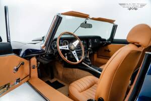 Image 15/18 de Jaguar Type E V12 (1973)