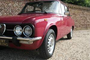 Bild 33/50 von Alfa Romeo Giulia Nuova Super 1300 (1975)