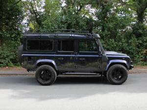 Bild 7/18 von Land Rover Defender 110 (2014)