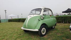 Image 1/73 of BMW Isetta 250 (1961)