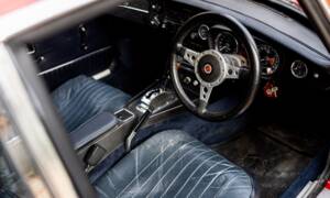 Image 4/39 de MG MGB GT (1972)