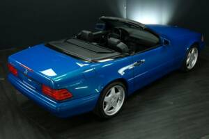 Image 38/50 de Mercedes-Benz SL 500 (1997)