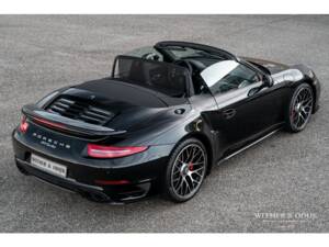 Image 2/47 of Porsche 911 Turbo (2014)