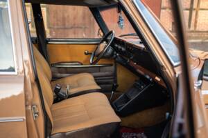 Image 35/84 de Saab 99 Combi Coupe (1976)