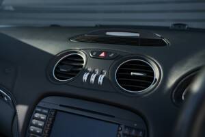 Image 13/51 of Mercedes-Benz SL 65 AMG (2007)