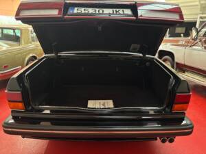 Image 11/37 of Bentley Turbo R (1989)