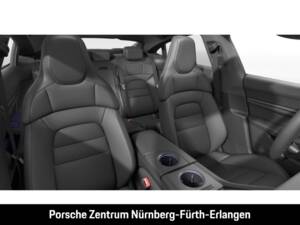 Image 12/16 of Porsche Taycan 4S (2025)
