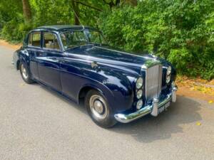 Image 13/50 de Bentley S 2 Continental (1960)