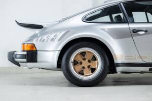 Afbeelding 14/44 van Porsche 911 Turbo 3.0 (1975)