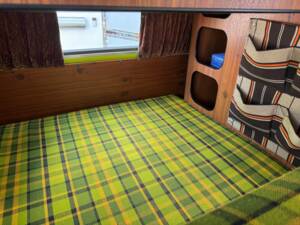 Image 78/100 of Volkswagen T2b Westfalia (1979)